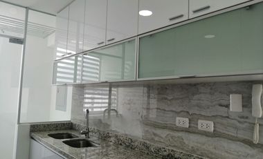 Departamento en Venta en Mayorazgo, Límite con La Molina, 3 dormitorios, Vista a Parque