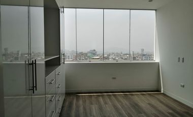 Departamento en Venta en Mayorazgo, Límite con La Molina, 3 dormitorios, Vista a Parque