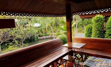 Best Reviewed Excellent Resort Located by the Water near Bangkok for Sale