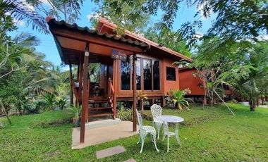 Best Reviewed Excellent Resort Located by the Water near Bangkok for Sale