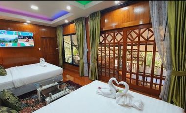 Best Reviewed Excellent Resort Located by the Water near Bangkok for Sale