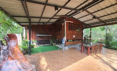 Best Reviewed Excellent Resort Located by the Water near Bangkok for Sale