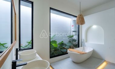 Newly Completed Tabanan Villa: Ocean Views, Rooftop Terrace, and 5-Minute Walk to the Beach