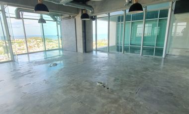 Oficina de 104 m² en piso 10 de Torre 1519. Excelente vista al mar