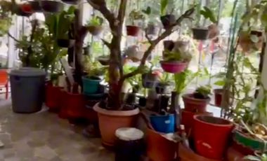 CASA ESQUINERA TRES PISIOS