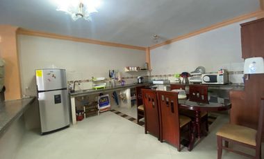 SE VENDE PROPIEDAD, CON PISCINA, Y PISTA DE BAILE