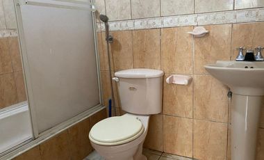 SE VENDE PROPIEDAD, CON PISCINA, Y PISTA DE BAILE