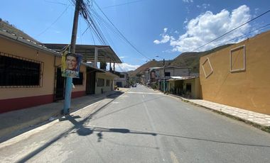 SE VENDE PROPIEDAD, CON PISCINA, Y PISTA DE BAILE