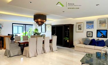En VENTA Residencia con Alberca en el Fracc. Reforma