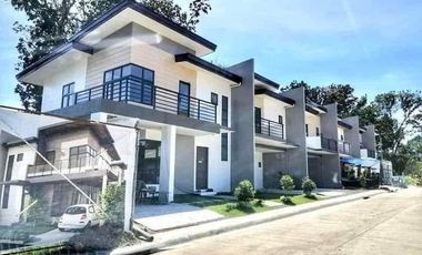 House & Lot FOR RENT in Uptown Cagayan de Oro Misamis Oriental The Grove inside golf course