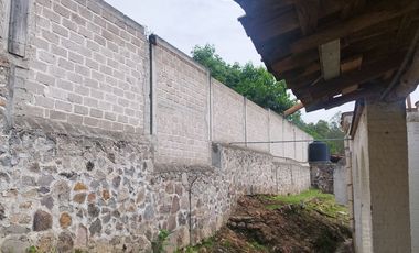 Quinta con capilla, terraza techada a pie de cerro