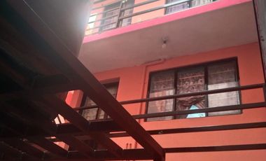 EDIFICIO EN VENTA CON 8 DEPARTAMENTOS EN RENTA