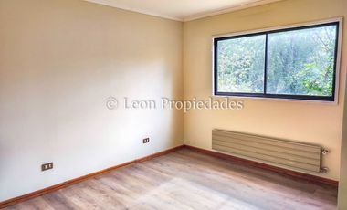 Leon Propiedades vende casa en condominio Valle los Naranjos, Curacaví.