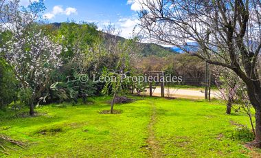 Leon Propiedades vende casa en condominio Valle los Naranjos, Curacaví.