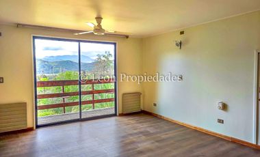 Leon Propiedades vende casa en condominio Valle los Naranjos, Curacaví.