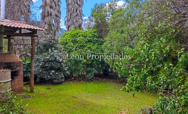 Leon Propiedades vende casa en condominio Valle los Naranjos, Curacaví.