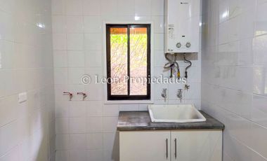 Leon Propiedades vende casa en condominio Valle los Naranjos, Curacaví.