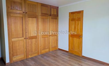 Leon Propiedades vende casa en condominio Valle los Naranjos, Curacaví.