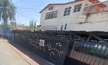 Oportunidad de Remate Bancario en Calle Baluarte 96, Col. Centro, Municipio de Cuautla en el Estado de Morelos.