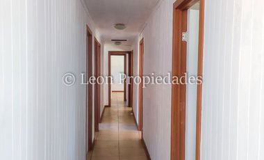 Leon Propiedades vende hermosa parcela de 2ha, con 2 casas en condominio el Mauco, Curacaví