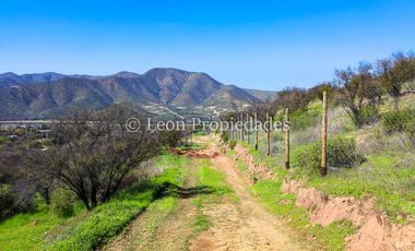 Leon Propiedades vende hermosa parcela de 2ha, con 2 casas en condominio el Mauco, Curacaví