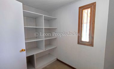 Leon Propiedades vende hermosa parcela de 2ha, con 2 casas en condominio el Mauco, Curacaví