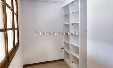 Leon Propiedades vende hermosa parcela de 2ha, con 2 casas en condominio el Mauco, Curacaví