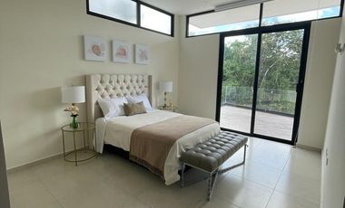 Casa en venta en Playa del Carmen - 5 habitaciones y alberca privada