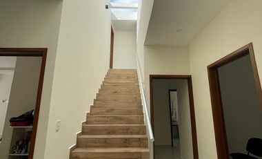Casa en venta en Playa del Carmen - 5 habitaciones y alberca privada