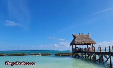 Villa con jardín Terraza y Casa club con muchas amenidades, en venta, Mayakoba, Playa del Carmen.