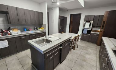 Samborondon, Alquilo Hermosa Casa con Piscina