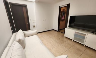 Samborondon, Alquilo Hermosa Casa con Piscina