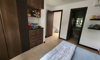 Samborondon, Alquilo Hermosa Casa con Piscina