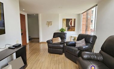 Apartamento dúplex de 3 alcobas en venta. Medellín - El Poblado Los Balsos