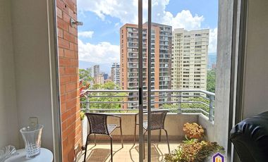 Apartamento dúplex de 3 alcobas en venta. Medellín - El Poblado Los Balsos