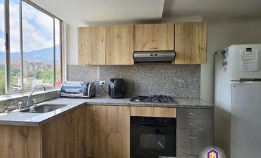 Apartamento dúplex de 3 alcobas en venta. Medellín - El Poblado Los Balsos