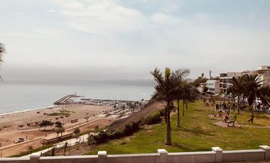 Alquilo hermoso departamento en estreno completamente amoblado en el Malecon De Barranco