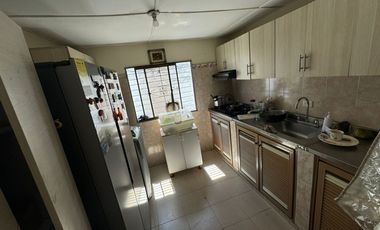 VENDO HERMOSA EN EL BARRIO LOS ANDES