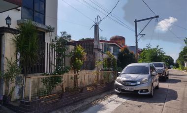 4 Bedrooms House BUNDLE W/ 150 SQM PROPERTY NEAR METRO MANILA (Town & Country West, Molino)