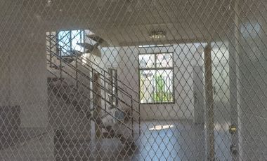 4 Bedrooms House BUNDLE W/ 150 SQM PROPERTY NEAR METRO MANILA (Town & Country West, Molino)