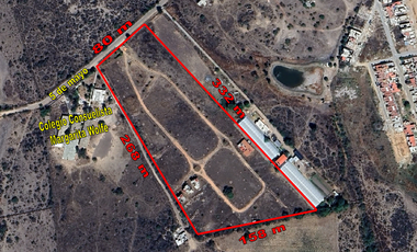 SE VENDE TERRENO CON CONSTRUCCIÓN