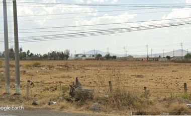 Excelente TERRENO COMERCIAL 60,000 m2 Frente 180 mts a la Autopista en zona comercial