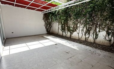 en venta casa en RUSCELLO residencial al norponiente de Ags coto con albercA VIGILANCIA