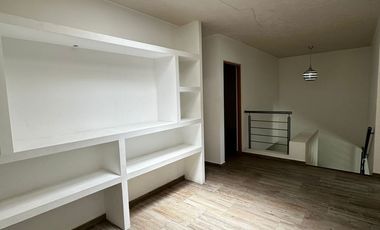 en venta casa en RUSCELLO residencial al norponiente de Ags coto con albercA VIGILANCIA
