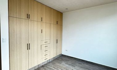 en venta casa en RUSCELLO residencial al norponiente de Ags coto con albercA VIGILANCIA