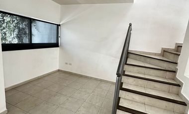 en venta casa en RUSCELLO residencial al norponiente de Ags coto con albercA VIGILANCIA