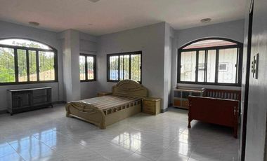 4 BEDROOMS HOUSE AND LOT FOR RENT IN FRIENDSHIP HIGHWAY ANGELES PAMPANGA