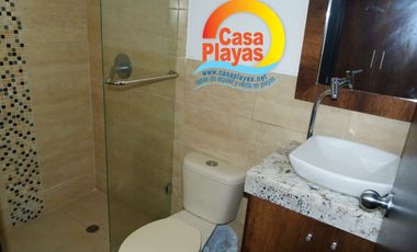 Casa Nueva con Piscina de Venta en Playas Via Data Posorja en Ciudadela Cerrada con salida al mar