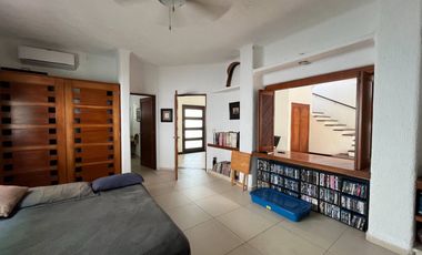 Casa con terraza, jardín y alberca privada, en venta, Villa Magna, Cancun.