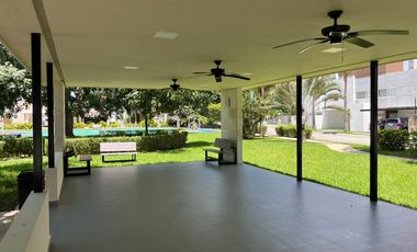 Casa con terraza, jardín y alberca privada, en venta, Villa Magna, Cancun.